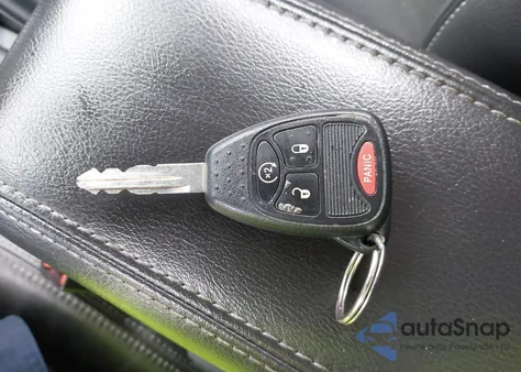 2015 Jeep Compass Latitude из США, поврежденный, VIN 1C4NJDEB1FD324581